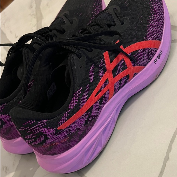 ASICS Women's Black and Purple Athletic Shoes - Picture 4 of 6